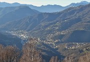 88 Dai pratoni delle 'Stalle Foldone' (850 m) splendida vista panoramica sulla conca di Zogno